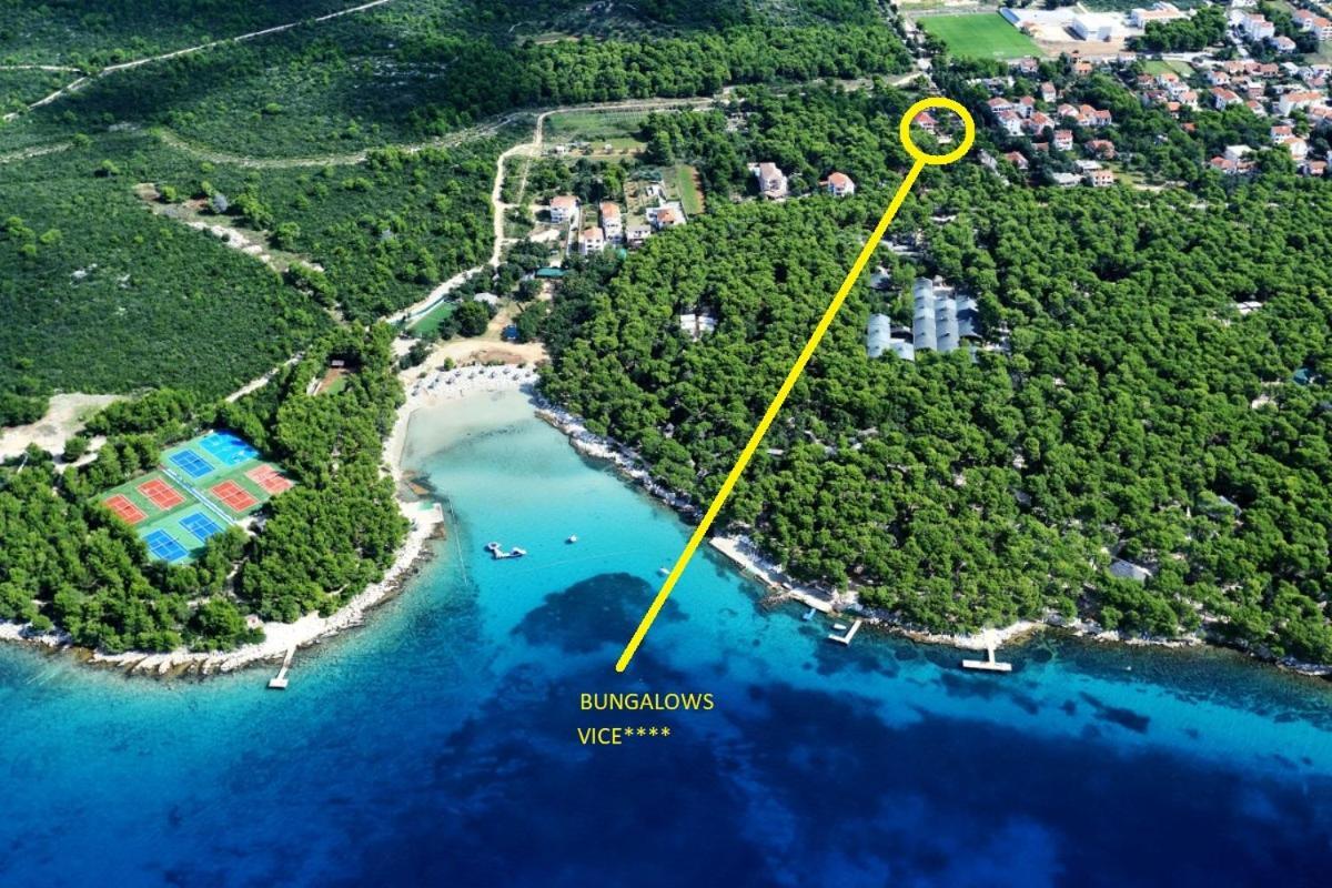 Bungalow Vice With Pool Pakoštane Exteriör bild