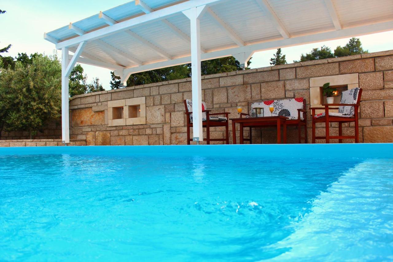 Bungalow Vice With Pool Pakoštane Exteriör bild